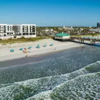 SpringHill Suites by Marriott Jacksonville Beach Oceanfront، فندق في شاطئ جاكسونفيل