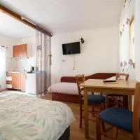 Studio Apartman Ema, hotel Gornji Karinban