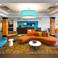 Fairfield Inn & Suites by Marriott Toronto Brampton, hotel en Steeles Industrial, Brampton