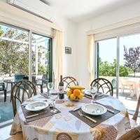 Villa 361 - Family Great Escape to Fig Tree Bay area, hotell piirkonnas City Centre, Protaras