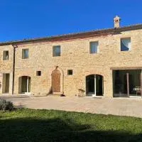 Agriturismo Colle delle Stelle, hotel em Mergo
