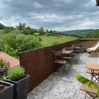 Maison sur cour, hotell i Courzieu