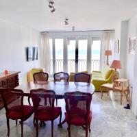 Las pirañas: Melilla şehrinde bir otel