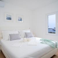 Feelhvar along BlueLagoon beach, Hotel in Hvar