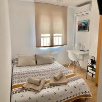 Habitación González, Hotel im Viertel Puerto de la Torre, Málaga