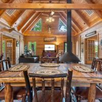 Moose Lodge w/HotTub, hotel near Branson Airport - BKG, Ridgedale