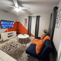 Cozy 2BR Home Near Shands Hospital, UF, and Downtown Gainesville, hotel poblíž Gainesville Regional Airport - GNV, Gainesville