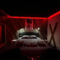 spa de la quarterelle LOVE ROOM 88 VOSGES, hotel a Remiremont