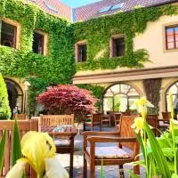 Hotel Octarna - Free On-site Parking, hotel u gradu 'Kroměříž'