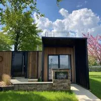 Tiny House - Luxury Cottage, hotelli kohteessa Bullange