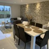 Maison chaleureuse dans village calme, מלון בCarbes