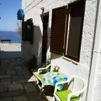 Maria's Studios yellow