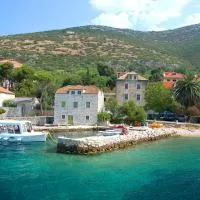 Apartments Petković، فندق في كوتشيشته