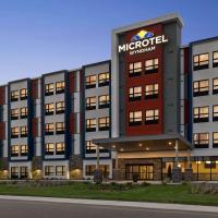 Microtel Inn & Suites by Wyndham Boisbriand, hotell i Sainte-Thérèse-de-Blainville