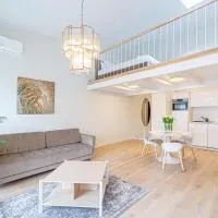 Modern Loft Apartment w/free parking No.2: Marijampolė şehrinde bir otel