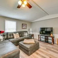 < Half-Mi to Mammoth Cave! Family Home w/ Yard, hotel u gradu 'Sloans Crossing'