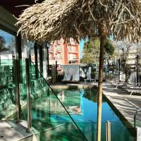 Hotel Montecarlo - Vista Mare con Area Fitness, hotel a Riccione