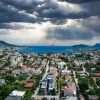 Donna's Family Residence