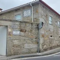 Casa do campo do forno โรงแรมในAmorosa