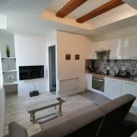 Jungle Zen Beau T2 avec jardin Gare 100m: Tonneins şehrinde bir otel