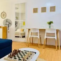 Minimalist Themed Condo Unit Marilao Bulacan, отель в городе Marilao
