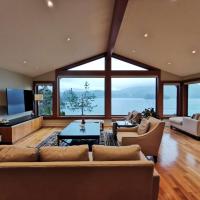 Deep Cove Stunning Waterfront Whole House