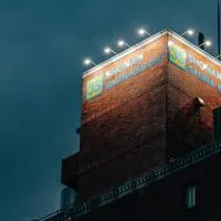 3s HOTEL HIRATSUKA، فندق في هيراتسوكا