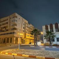 Eden Park, in Algeria by the beach., hotel in Oran