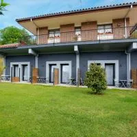 Pension Mendi Azpi Rooms, hotel a Mutriku