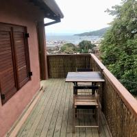 Apartamento Charmoso com vista para o mar, hotel in: Centro Historico, Ilhabela