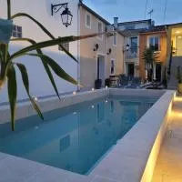 Le Soleya - Centre village - Piscine - 2 pers, hotel a Bessan
