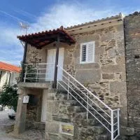 Casa do fundo do povo, hotell i Andrães