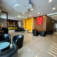 Eight Days Boutique Hotel - Impian Emas: Skudai şehrinde bir otel