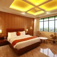 Four Petals Executive by LHMS، فندق في Akalkot