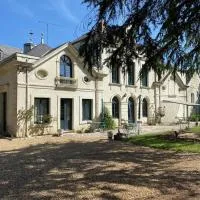 Le Castel de Bréhémont, hotel en Bréhémont