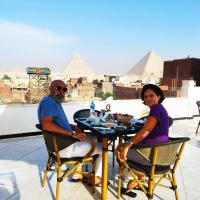 Viesnīca Eagles Pyramids View rajonā Giza, Kairā