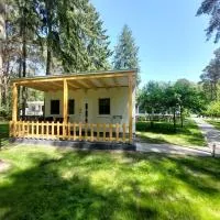Ferienbungalows am Wolziger See, hotel en Heidesee