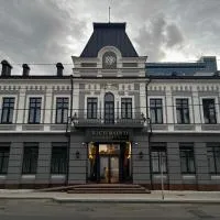 Richmond Hotel, hotel Kisjenőben