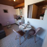 Apartmani Daria & Jure, hotel in Mastrinka, Trogir