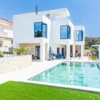 Bay Diamond Villa with heated pool and sauna, hotel a Novalja (Novaglia)