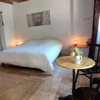Le Clos des Roses, viešbutis mieste Parçay-les-Pins