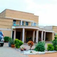 Mmadinare में, होटल Mmathaba Guest House