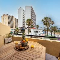 Charming apartment near beach, sea view terrace, hotel en Los Álamos, Torremolinos