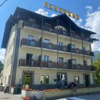 Albergo Panorama, хотел в Малеско