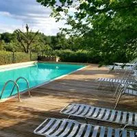 Natura Lodge, hotelli kohteessa Barjac