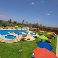 Tunis Pyramids Hotel - فندق اهرامات تونس، فندق في Tunis