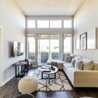 a living room with a couch and a bed at Luxury 2bedroom 2bath Santa Monica, Los Angeles