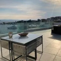 Wide Blue Luxury Boutique Suites