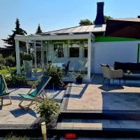 Ferienhaus Grüner Bungalow Kontaktloser CheckIn, hotell i Stendell