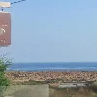 Cathrin Beach Apartments, hotel a Stavros